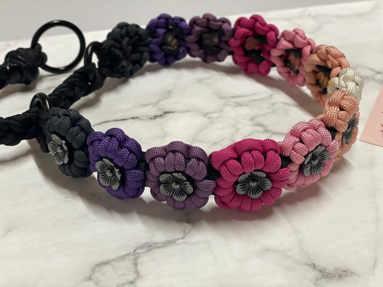 Halsband aus Paracord Halsband aus Paracord