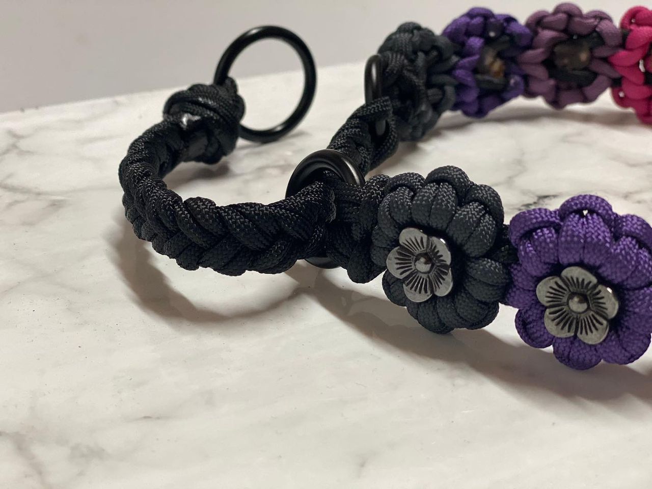 Halsband aus Paracord Halsband aus Paracord